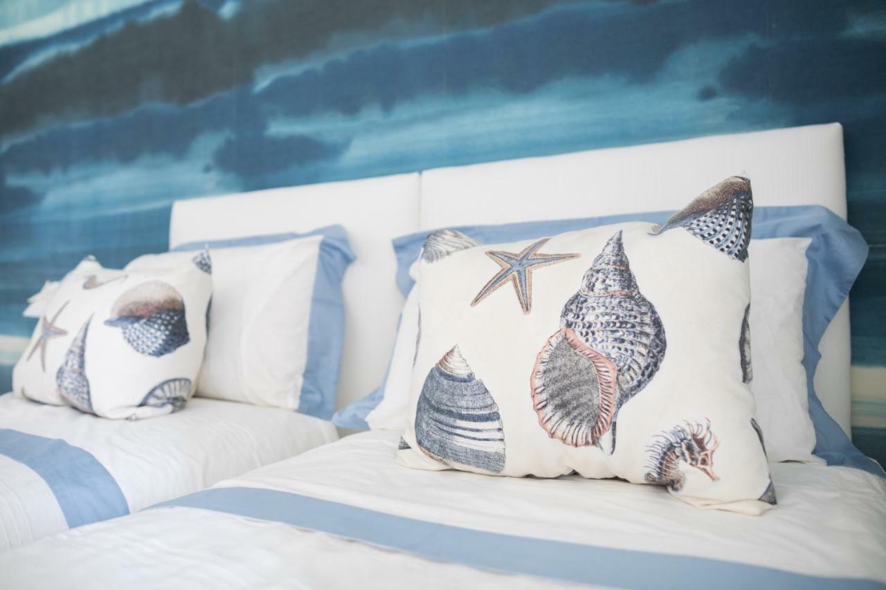 B&B Due Passi Dal Mare Cinquale Kültér fotó